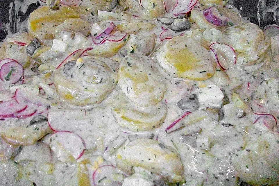 , Kartoffelsalat mit leichtem Buttermilch &#8211; Joghurt &#8211; Dressing