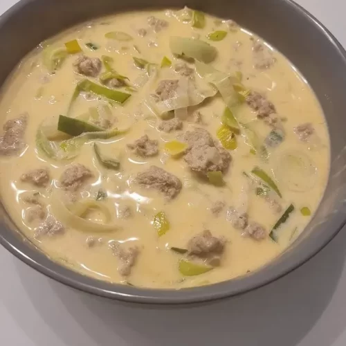 , Käse-Lauch-Suppe mit Mett