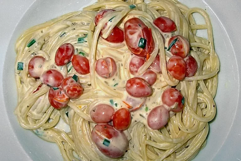 Frischkäsenudeln mit Tomaten