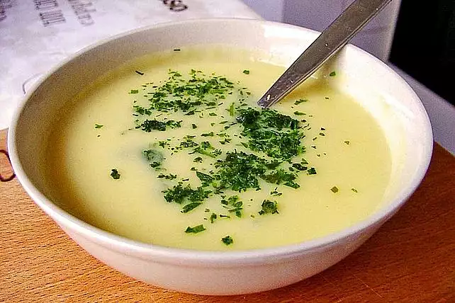 Kartoffel Cremesuppe mit Parmesan