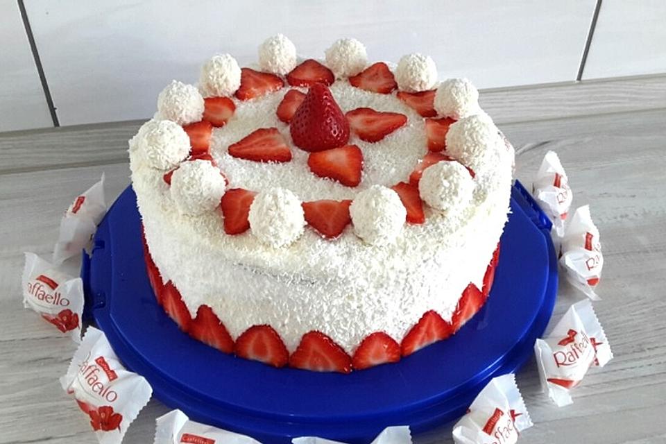 , Erdbeer Raffaello Torte – Ein süßer Traum wird wahr