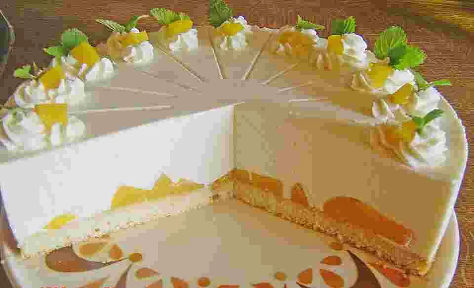 , Die ultimative Anleitung für Quark-Pfirsich-Sahne-Torte: Einfach &amp; köstlich