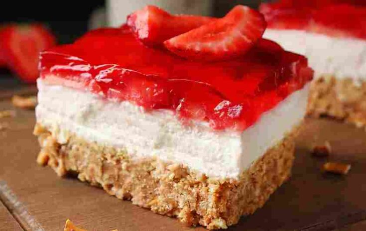 ERDBEER TIRAMISU MIT EINER GEHEIMZUTAT