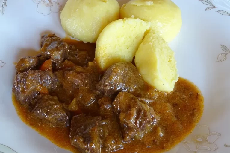 Gulasch nach Oma Magda