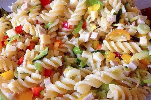 Nudelsalat ohne Mayo