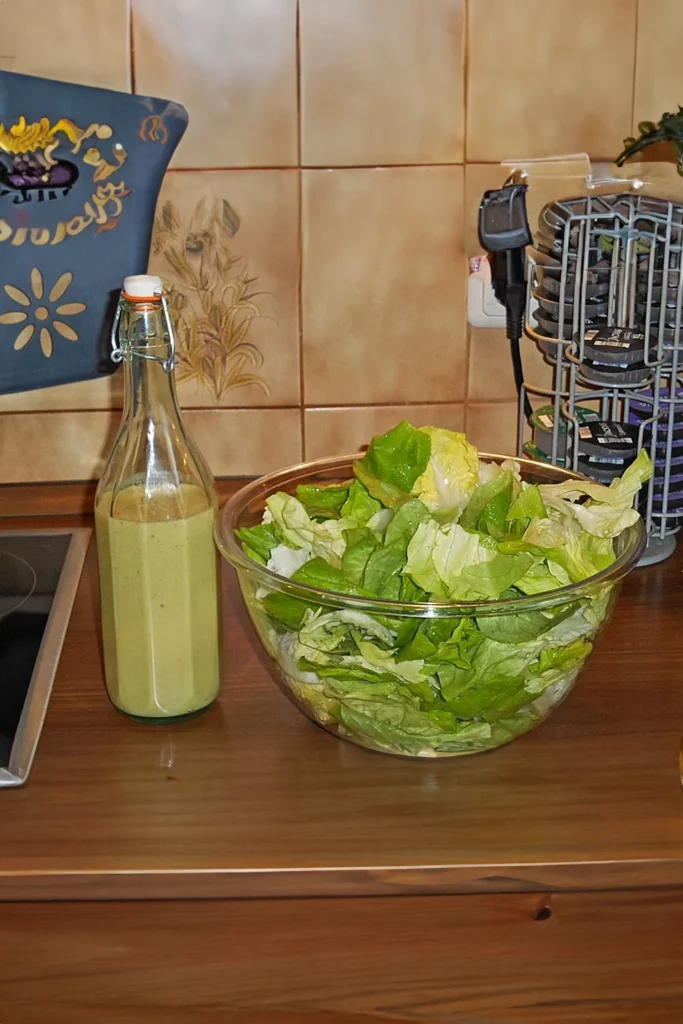 , Leckeres Salatdressing für alle Blattsalate