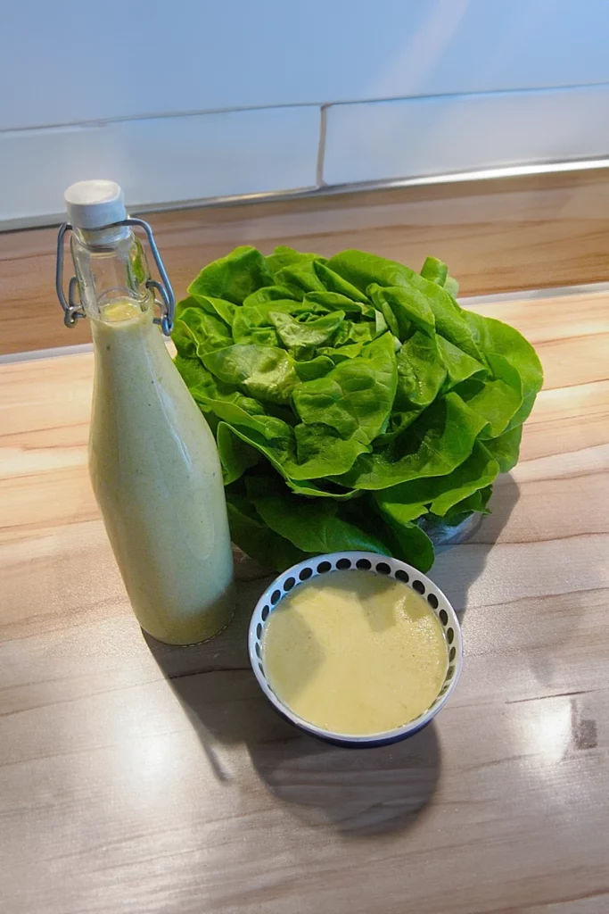 , Leckeres Salatdressing für alle Blattsalate