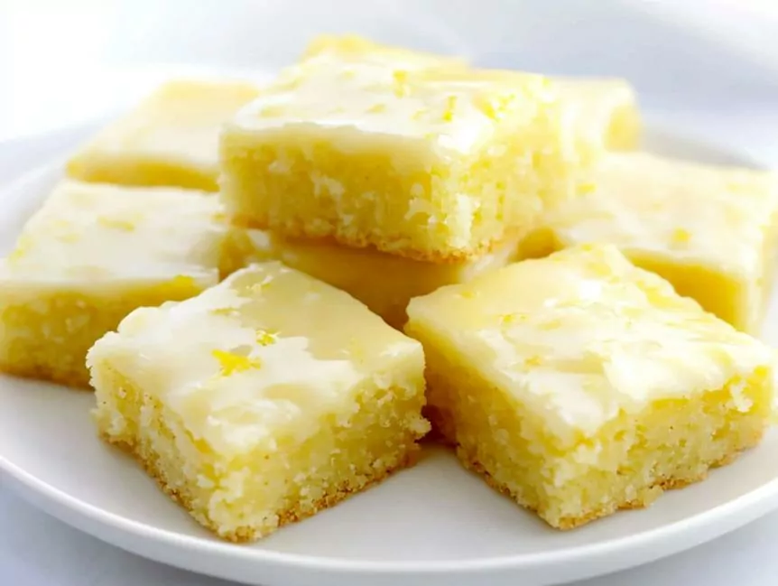 AMAZING LEMON BROWNIES RECIPE