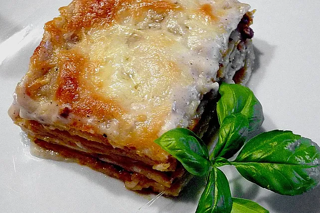 Béchamel Hackfleisch Lasagne