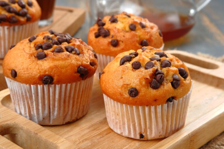 Pumpkin Chocolate Chip Muffins