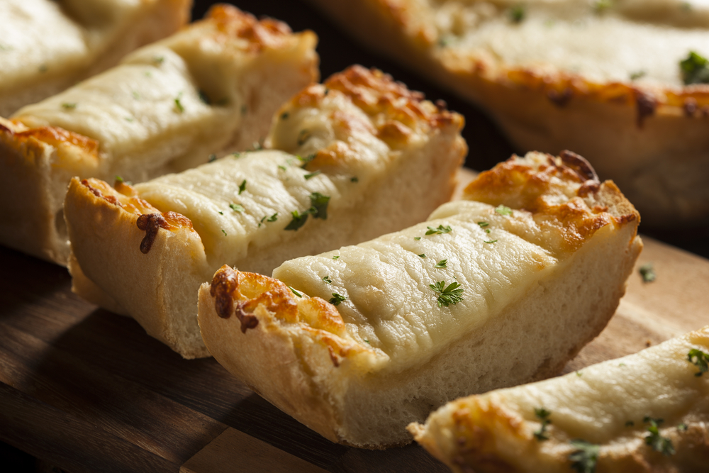 Cheesy Garlic Bread Recipe (Crispy Edges, Melty Middle)