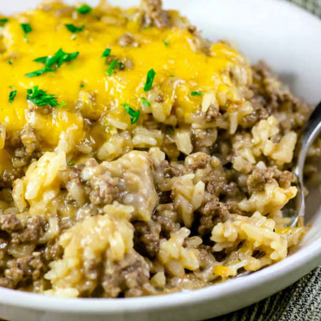 Cheesy Ground Beef and Rice Casserole