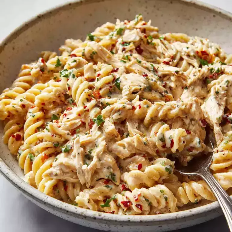 Crockpot Parmesan Garlic Chicken Pasta