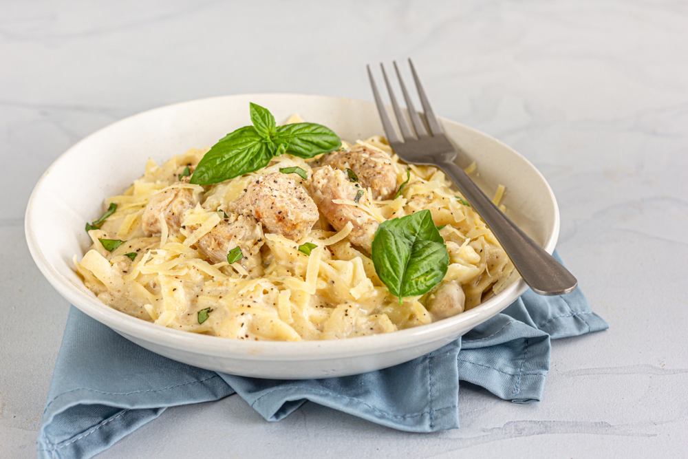 Chicken Alfredo Recipe (Silky, Restaurant-Style at Home)