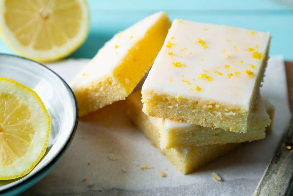 Fudgy Glazed Lemon Blondies